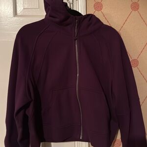 Lululemon crop scuba full zip size 10 dark magenta worn two times ￼